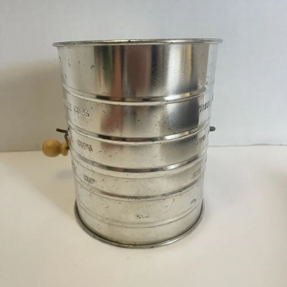 Vintage Aluminum Flour Sifter 3 Cup Wooden Handle Spinning